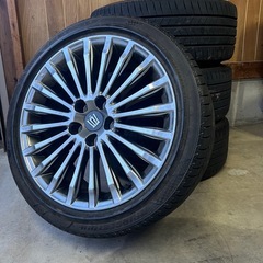 タイヤクラウン純正ホイール付きFバージョン　18インチ　220系　の画像