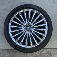 タイヤクラウン純正ホイール付きFバージョン　18インチ　220系　の画像