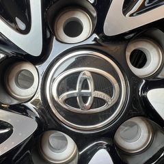 ノア純正タイヤの画像