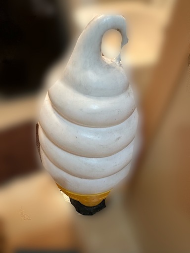 ソフトクリーム看板光ります