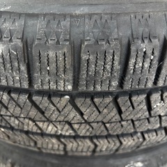ブリヂストン　VRX2スタッドレスタイヤの画像