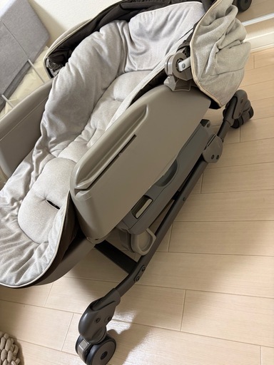 【電動】Combi ネムリラ　bedi ハイローチェアオートスウィング おやすみドーム