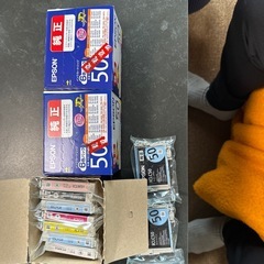 エプソンプリンターとインクの画像