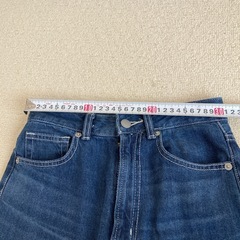GU XS ブーツカットデニムの画像