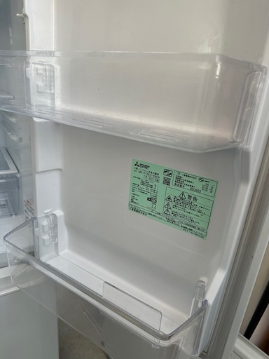 一人暮らしに！146ℓ冷凍冷蔵庫（三菱）