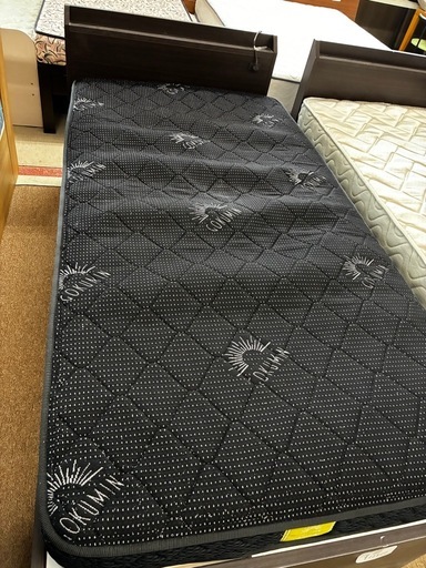 シングルベッド(マットレス付き)