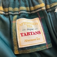 チェックスカートの画像