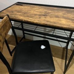 机&椅子セットの画像