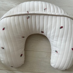 プティマイン授乳クッションの画像