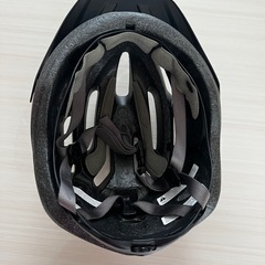 自転車ヘルメット　BELL  シルバーの画像