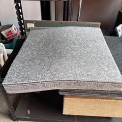 タイルカーペットの画像