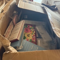 新品　大量　スマホケース等　1つ20円からの画像