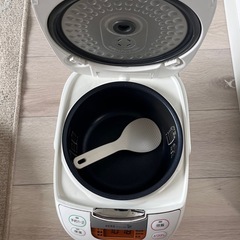 ヤマダ電機 マイコンジャー炊飯器 の画像