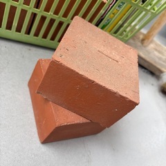園芸用のレンガの画像