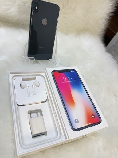 iPhone X 256GB ブラック国内版 SIMフリー バッテリー 100％