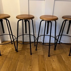 カウンターチェア4脚　（2脚でもお譲り可能）の画像