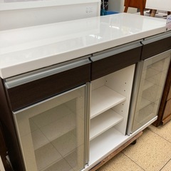 リユースマン倉敷、バーカウンター、ホワイト、ブラウン、キッチン、収納の画像