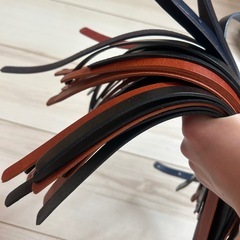 本革 革紐 大量 ストラップ パーツ　まとめ売り レザークラフトの画像