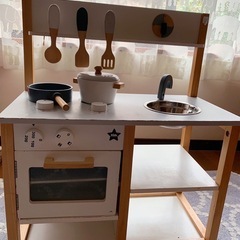 北欧スゥエーデンブランドkids concept おままごとキッチンの画像