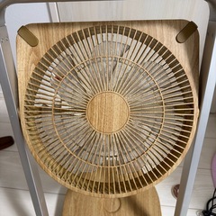 折りたたみ扇風機の画像