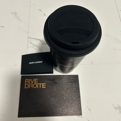 星柄デザインのブラックタンブラー、SAINT LAURENTの画像