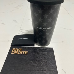 星柄デザインのブラックタンブラー、SAINT LAURENTの画像