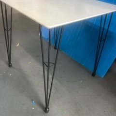 J167ダイニングテーブルの画像