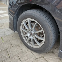 【受け渡し者決定　にゃろめ様専用】
ホィール　スタッドレスタイヤ付きの画像