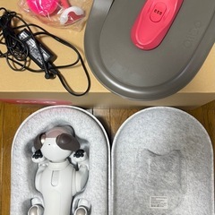 aibo(アイボ)ソニー、エンタテインメントロボット の画像