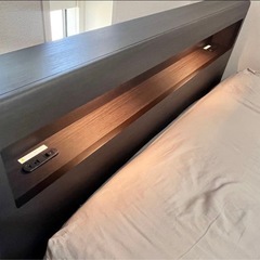 シモンズ Simmons ダブルベッド フレーム 収納付き 引き出し ライト  の画像