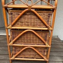 籐製チェストの画像