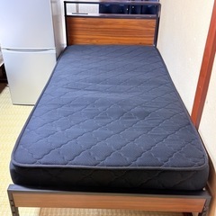 シングルベッドマットレス付きの画像