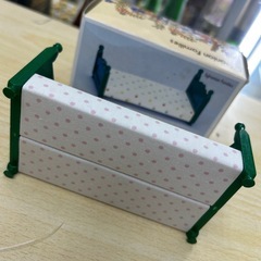 【ドリーム池田店♪ジモティ割対象】 シルバニアファミリー 初期 緑家具 レトロ ベッド 【30931】の画像