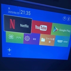 小型プロジェクター Android TV搭載 1080P 高輝度 天井投影対応の画像