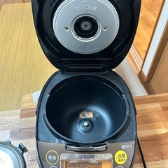 【タイガー】IH炊飯ジャー 5.5合炊き 2016年製（動作確認済み） 取引中
の画像