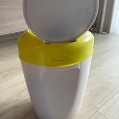 combi オムツポッドの画像