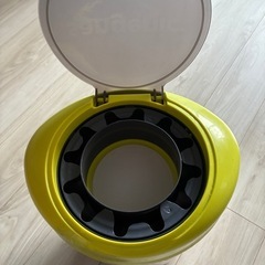combi オムツポッドの画像