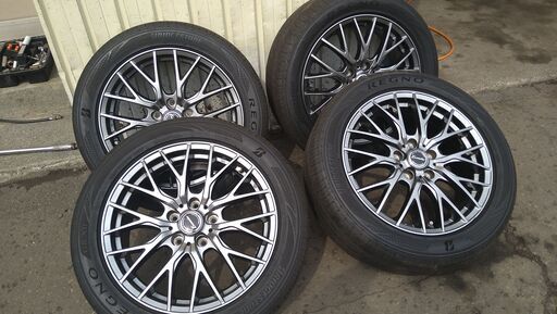 225/50R17　REGUNO　ＧＲ-XⅡアルミ付き
