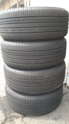 225/50R17　REGUNO　ＧＲ-XⅡアルミ付き