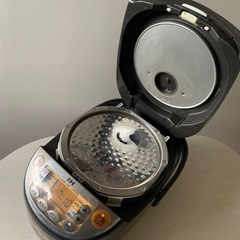 象印 IH炊飯ジャー NP-VN10 5.5合炊き IH炊飯器の画像