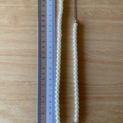 合成パール リボンモチーフ ネックレスの画像