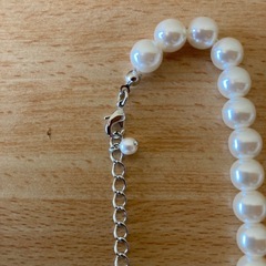 合成パール リボンモチーフ ネックレスの画像