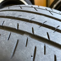 プリウス50 純正タイヤ4本の画像