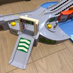 トミカ　高速道路にぎやかドライブ　の画像