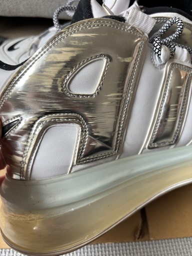 受け渡し決定NIKEエアモアアップテンポ 720 30cm