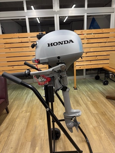 ホンダ　船外機 2馬力　　数回使用のみ　船　プレジャーボート　
