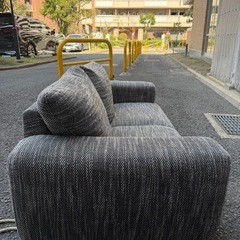 「美品」早い者勝ち！2人掛けソファの画像