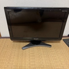 SHARP AQUOS 20インチ (ゆーきち) 瀬谷のテレビ《液晶テレビ》の中古 