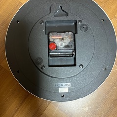 400円❣️  壁掛け丸時計の画像