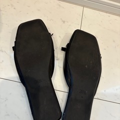 ZARAサンダルの画像